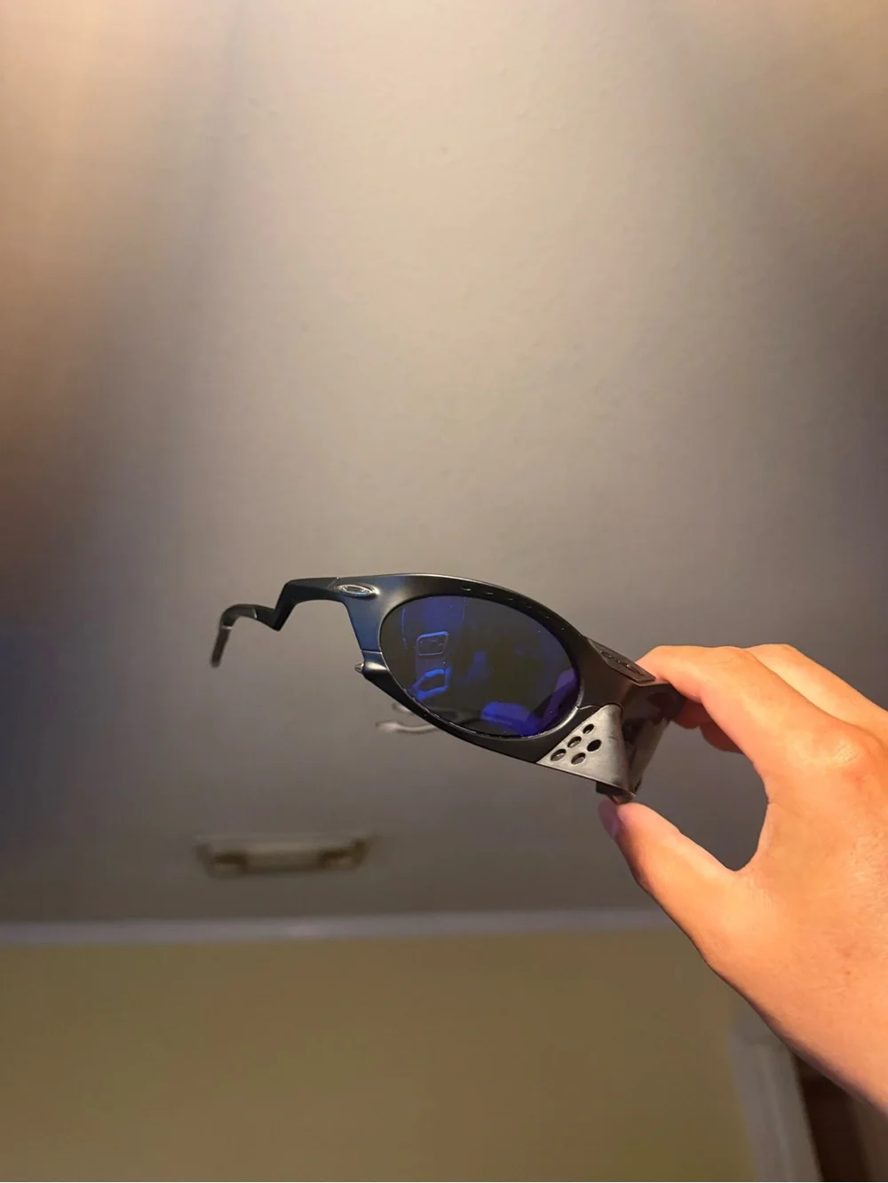 Black Sunglasses with Blue Lenses Oakley Oakleys